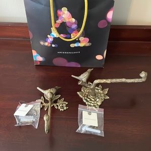 Anthropolgie Everlee Hook & Toilet Tissue Holder